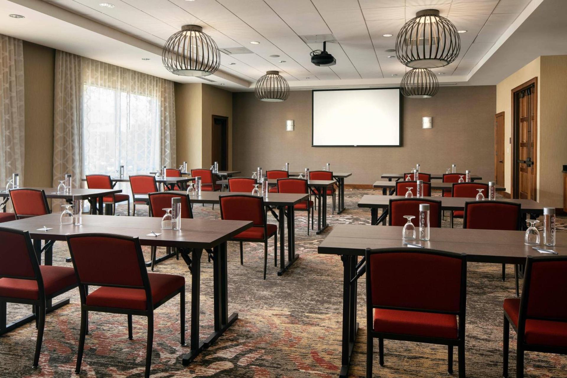 Courtyard by Marriott Santa Barbara Goleta photo 45