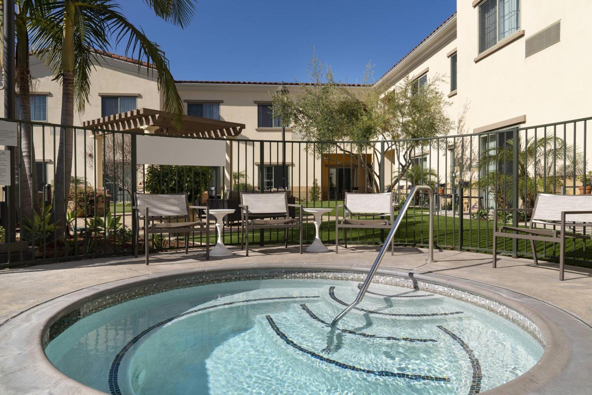 Courtyard by Marriott Santa Barbara Goleta photo 41