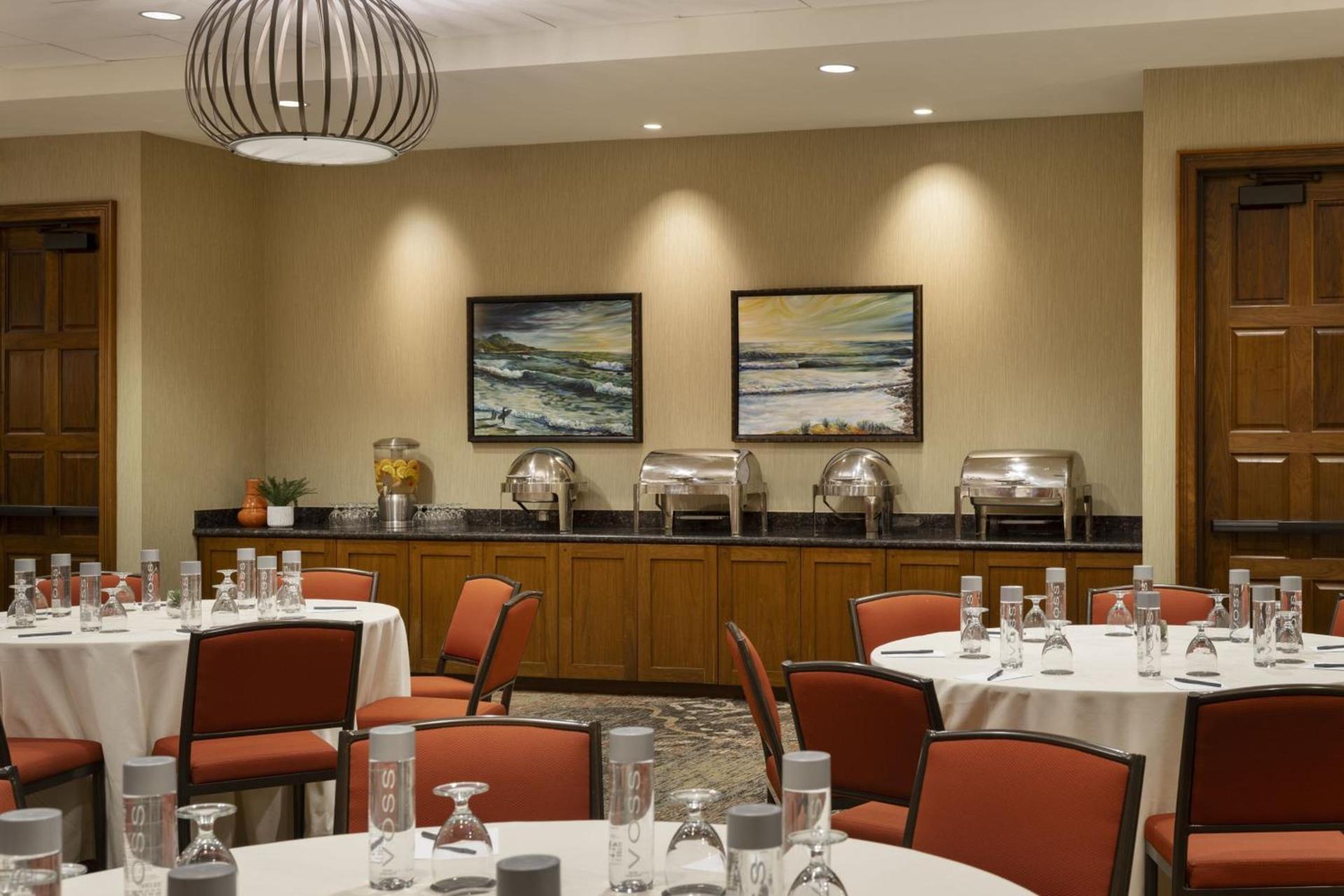 Courtyard by Marriott Santa Barbara Goleta photo 47