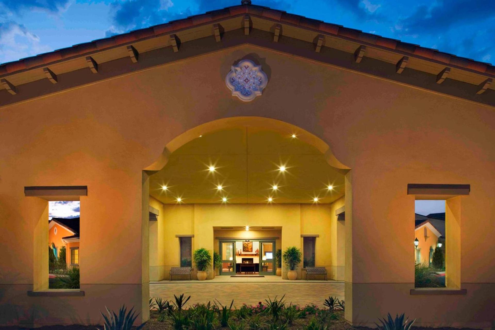 Courtyard by Marriott Santa Barbara Goleta photo 3
