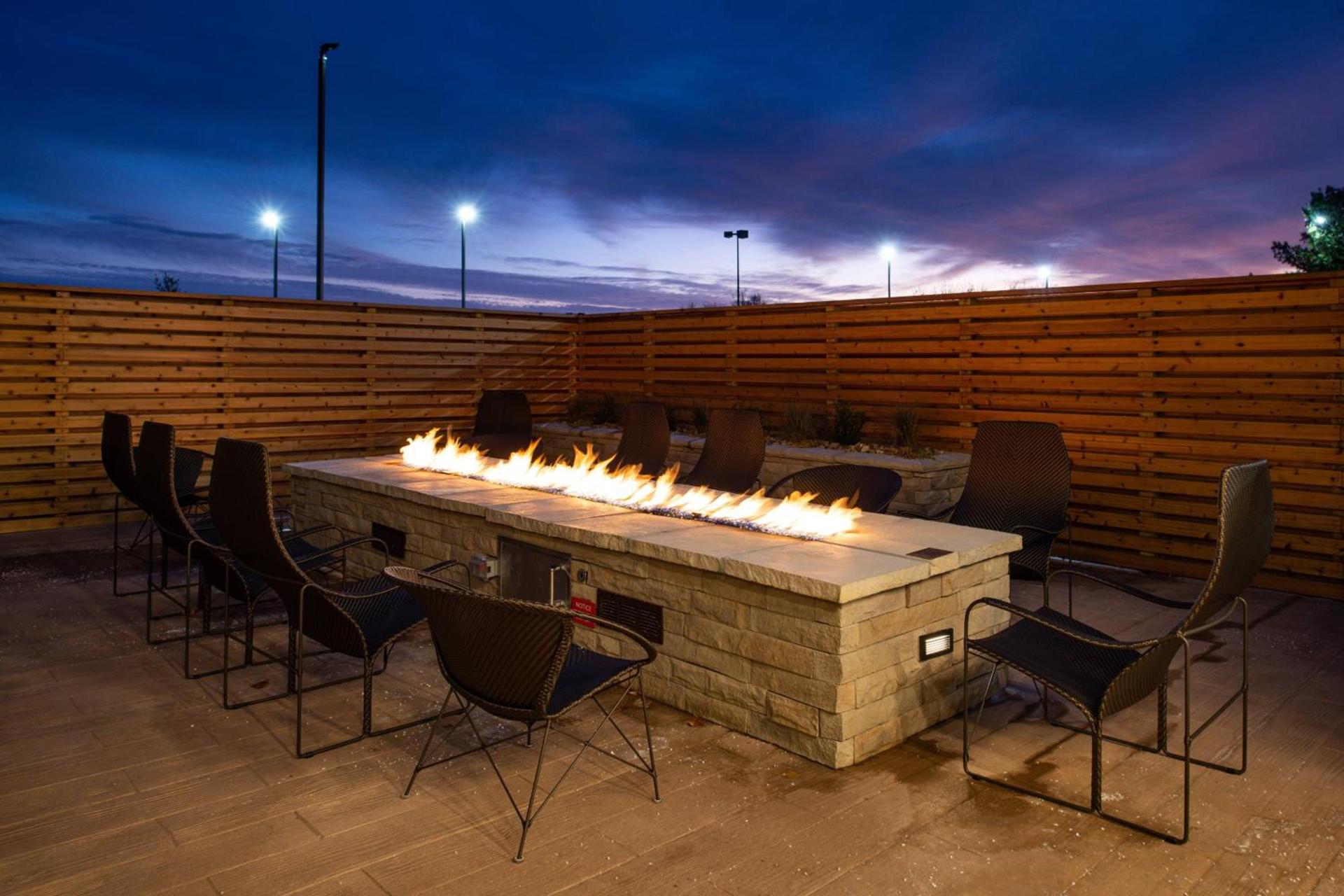 Courtyard Kansas City Olathe photo 30