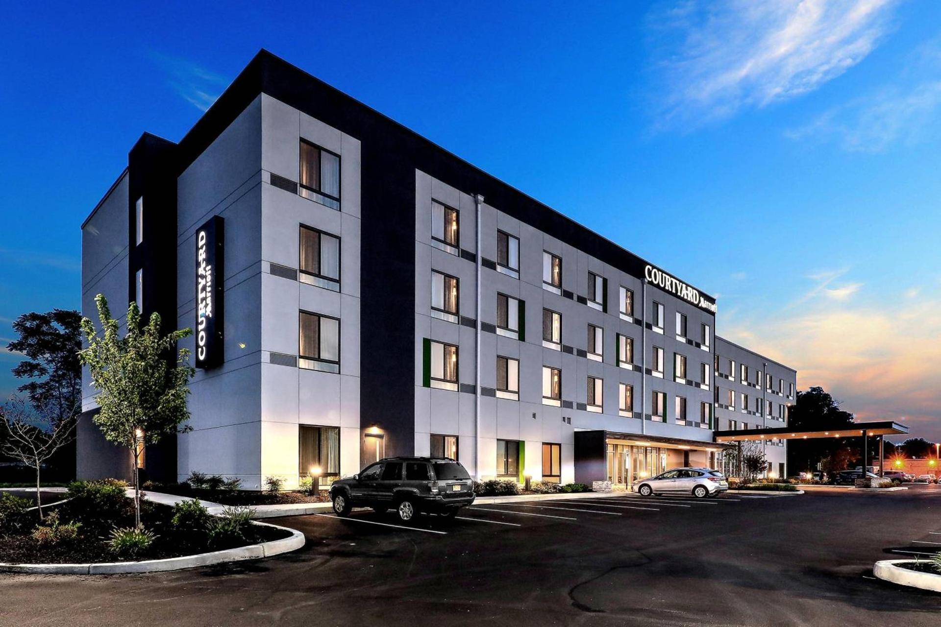 Courtyard by Marriott Deptford photo 2