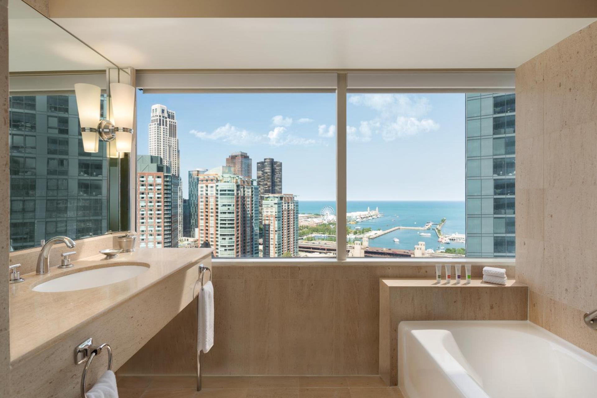 Swissotel Chicago photo 87
