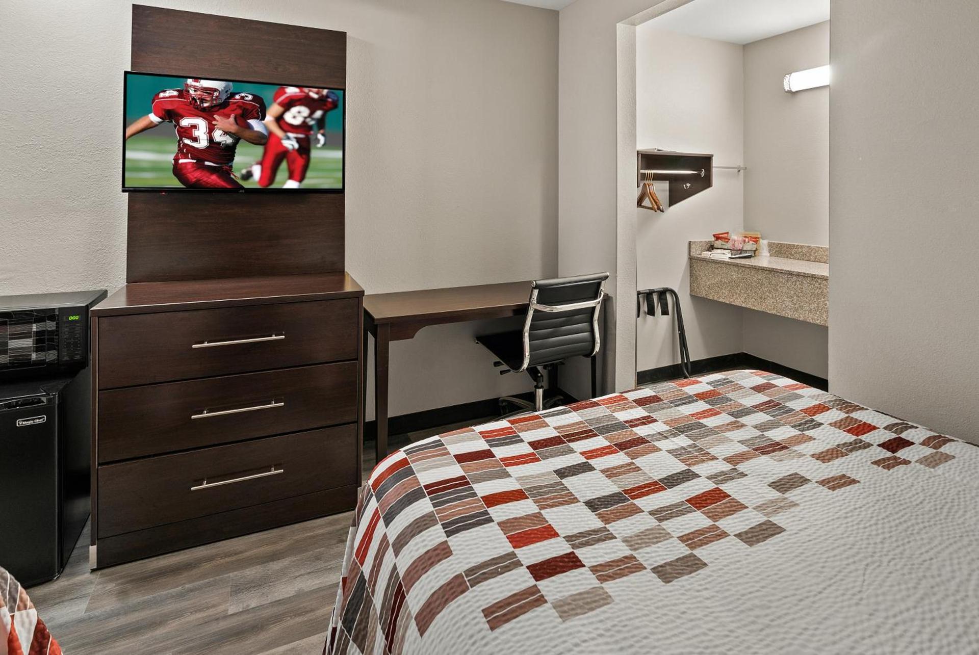 Red Roof Inn Spartanburg - I-85 photo 36