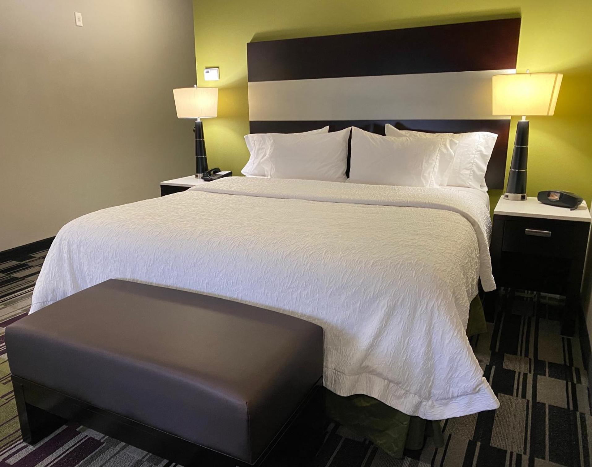 Hampton Inn by Hilton Leesville Fort Johnson photo 10
