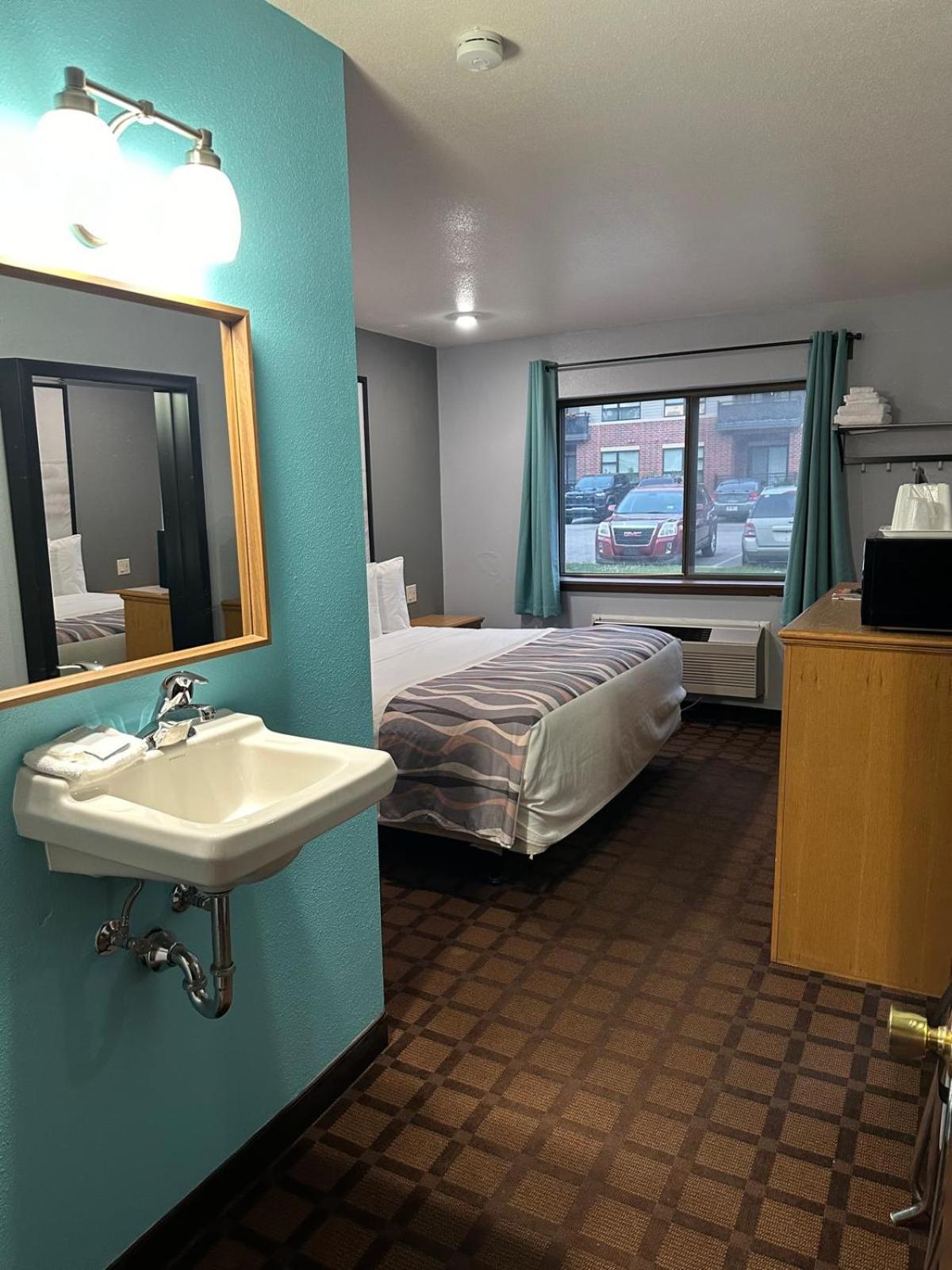 Valued Stay Sun Prairie photo 6