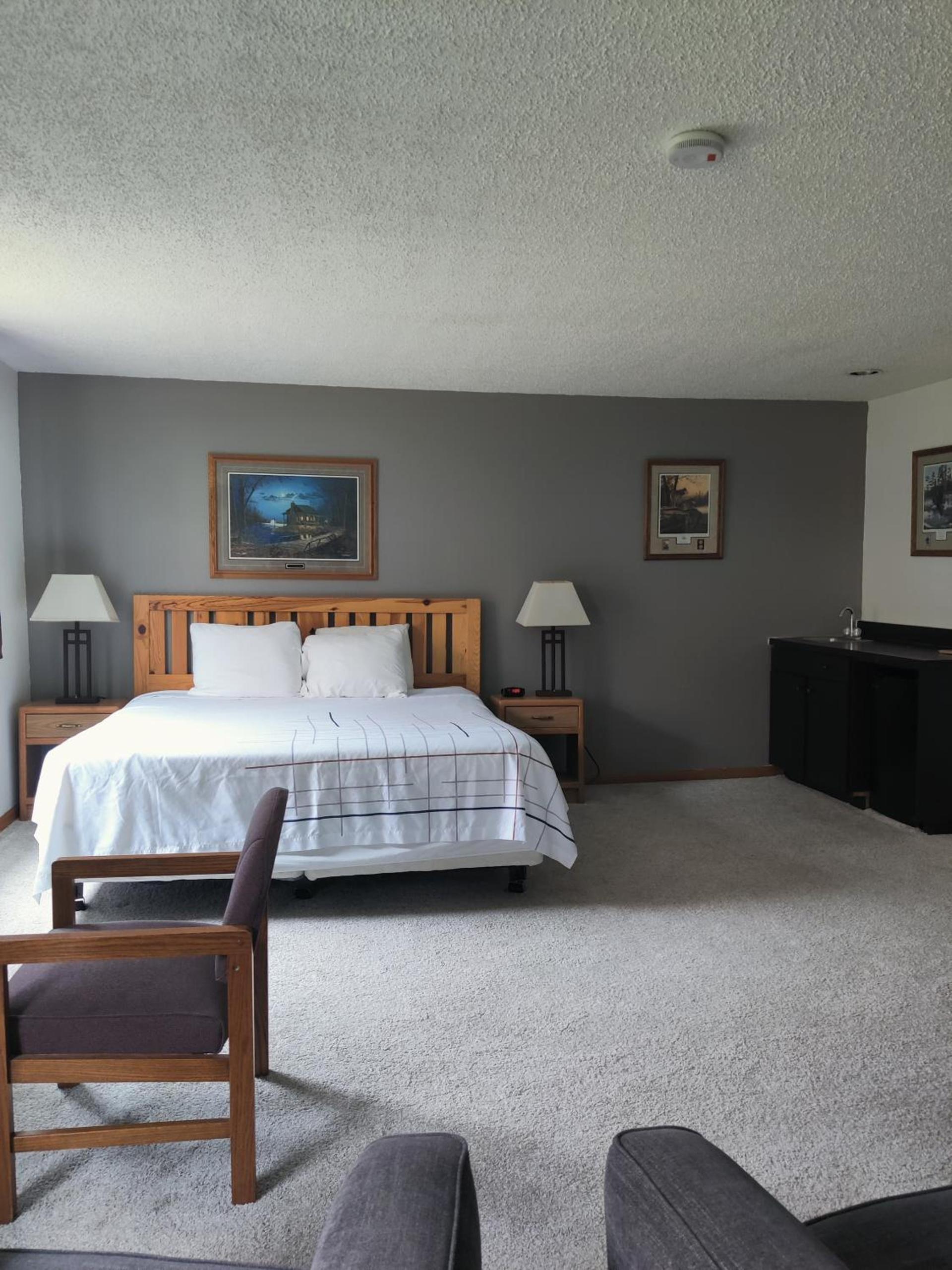 America's Best Value Inn & Suites International Falls photo 31