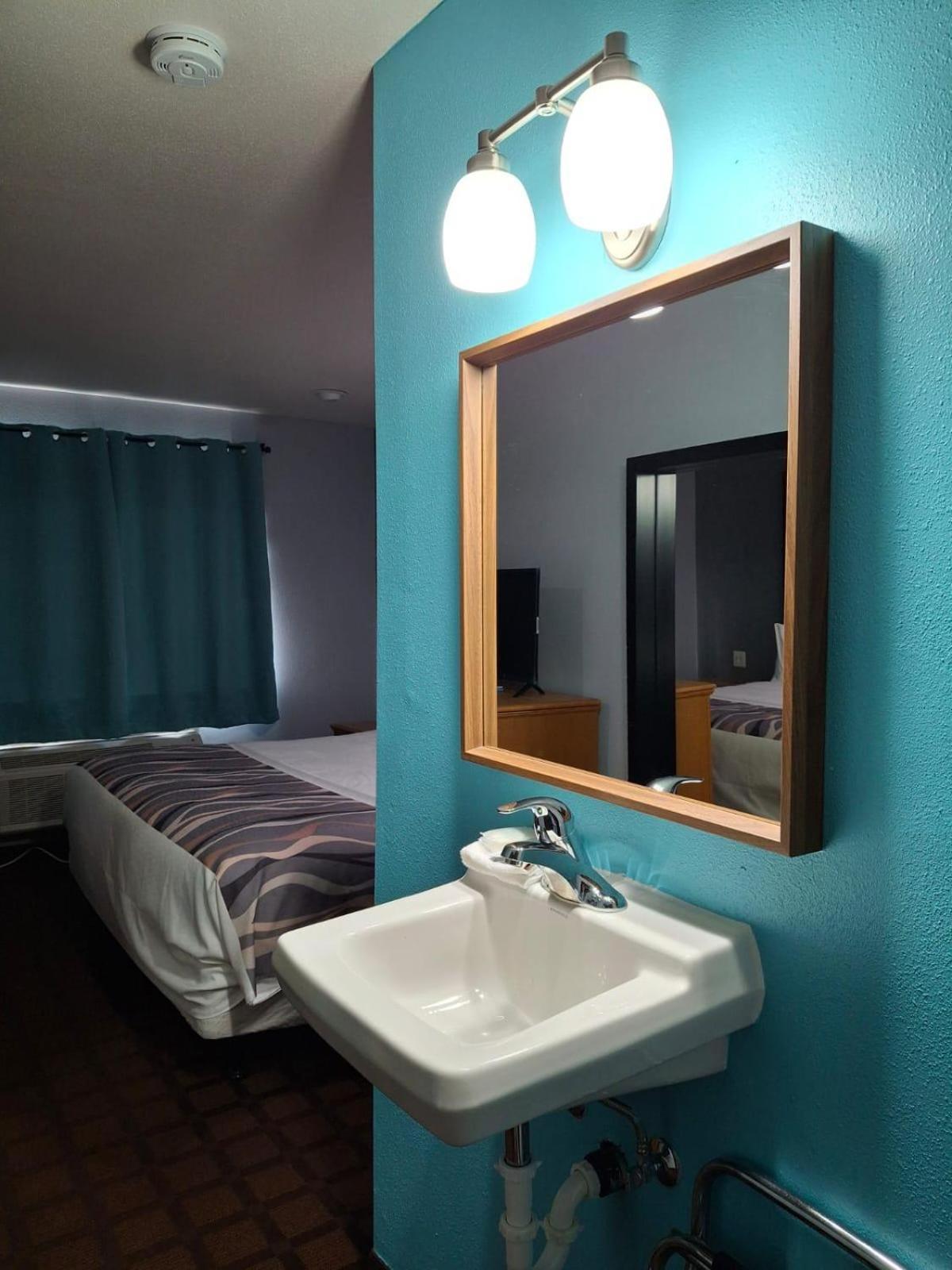 Valued Stay Sun Prairie photo 25