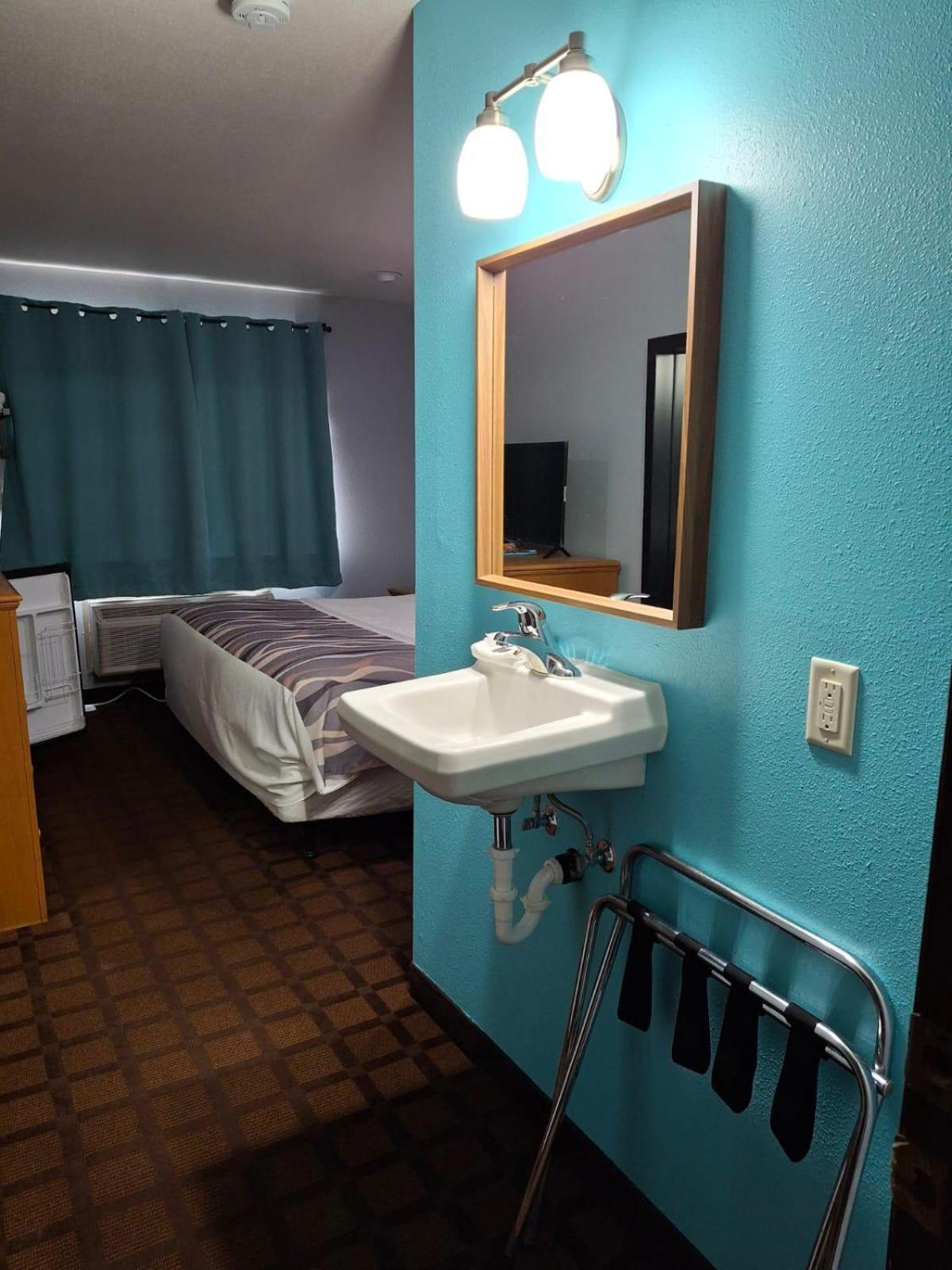 Valued Stay Sun Prairie photo 29