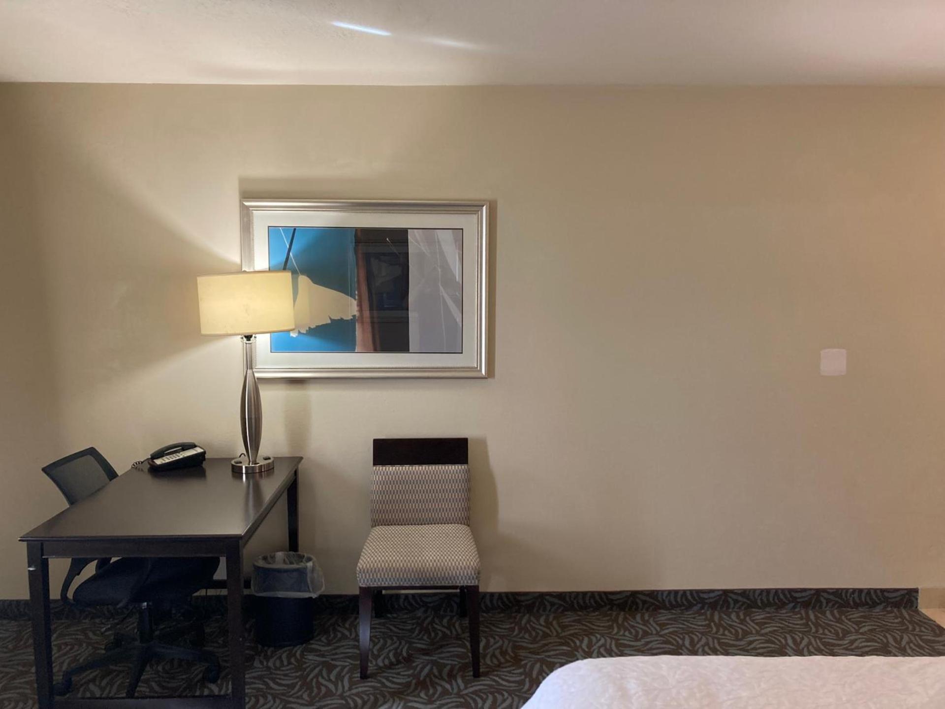 Hampton Inn & Suites Carlsbad photo 25
