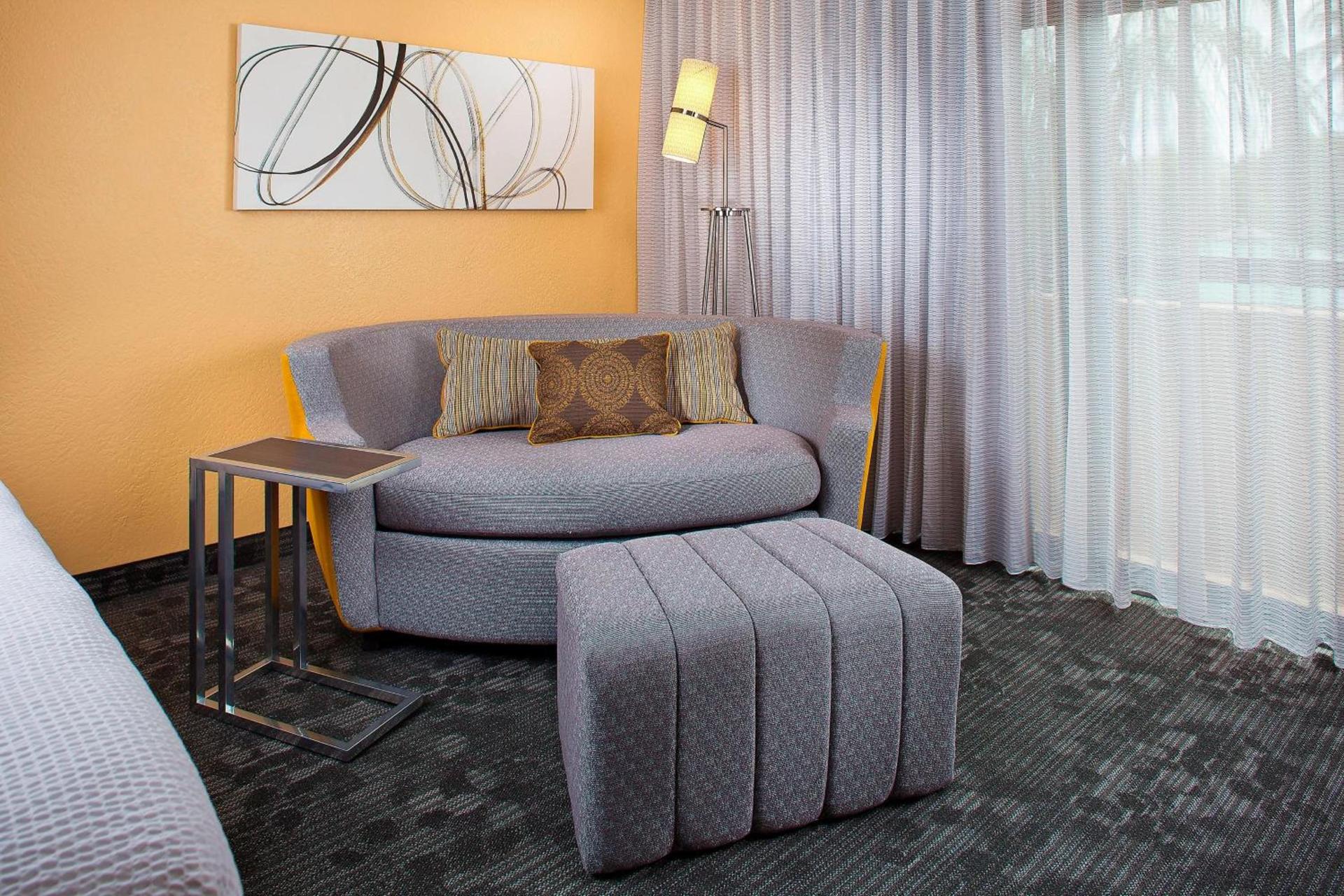Courtyard Miami Airport West Doral photo 11