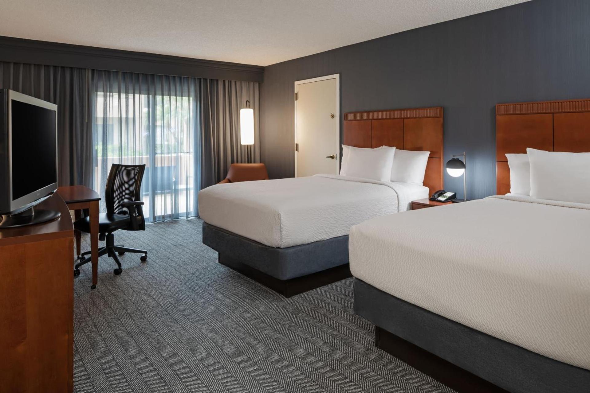 Courtyard Anaheim Buena Park photo 18