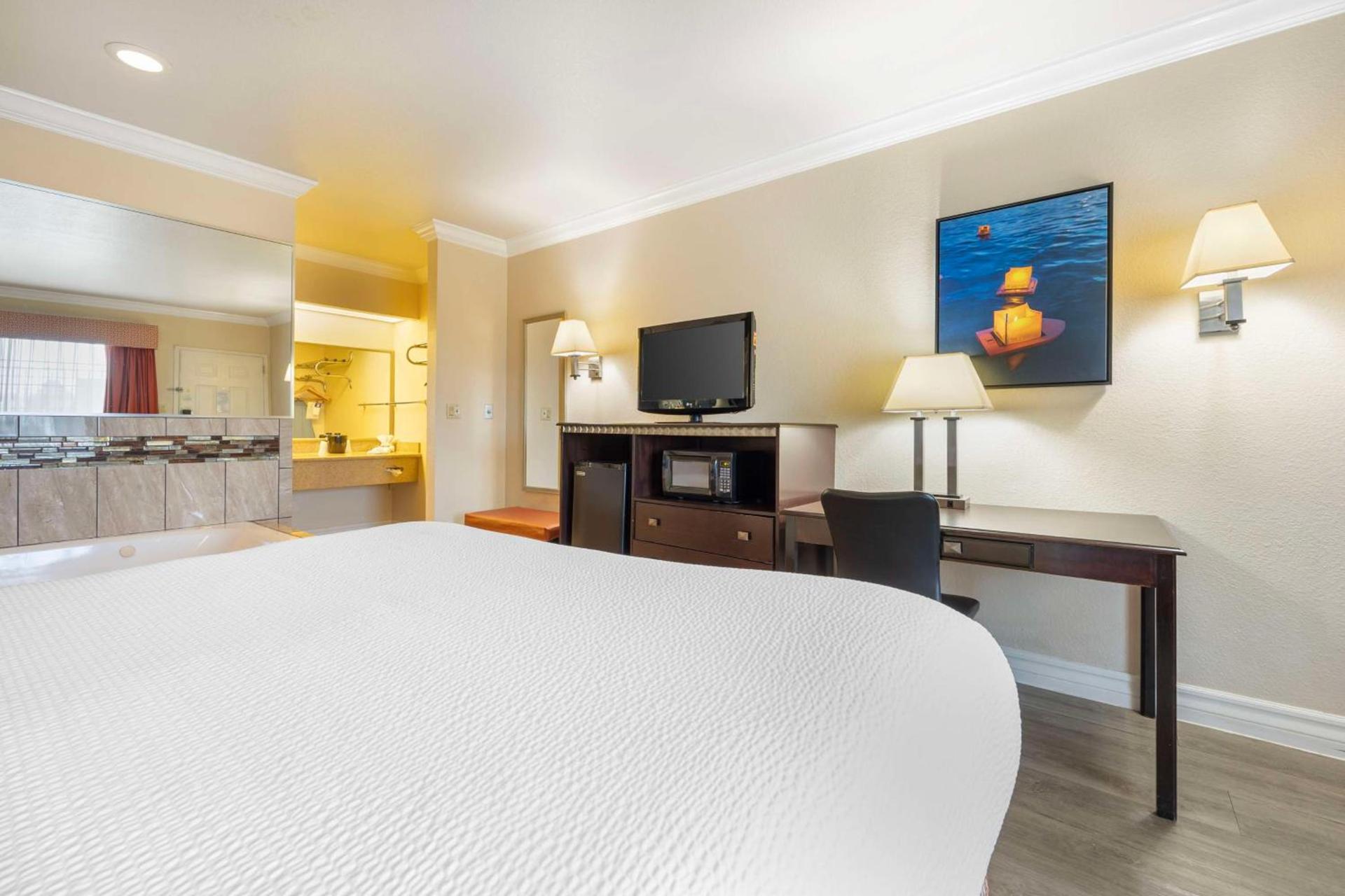 Best Western Anthony/West El Paso photo 16