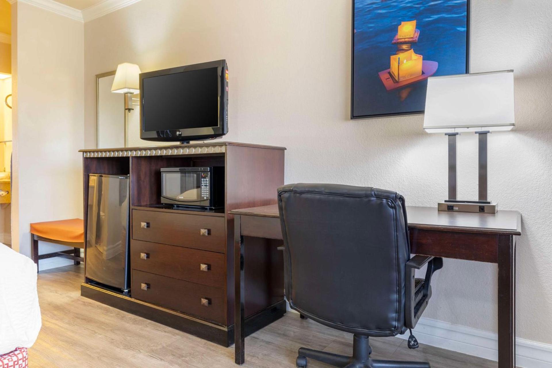Best Western Anthony/West El Paso photo 18
