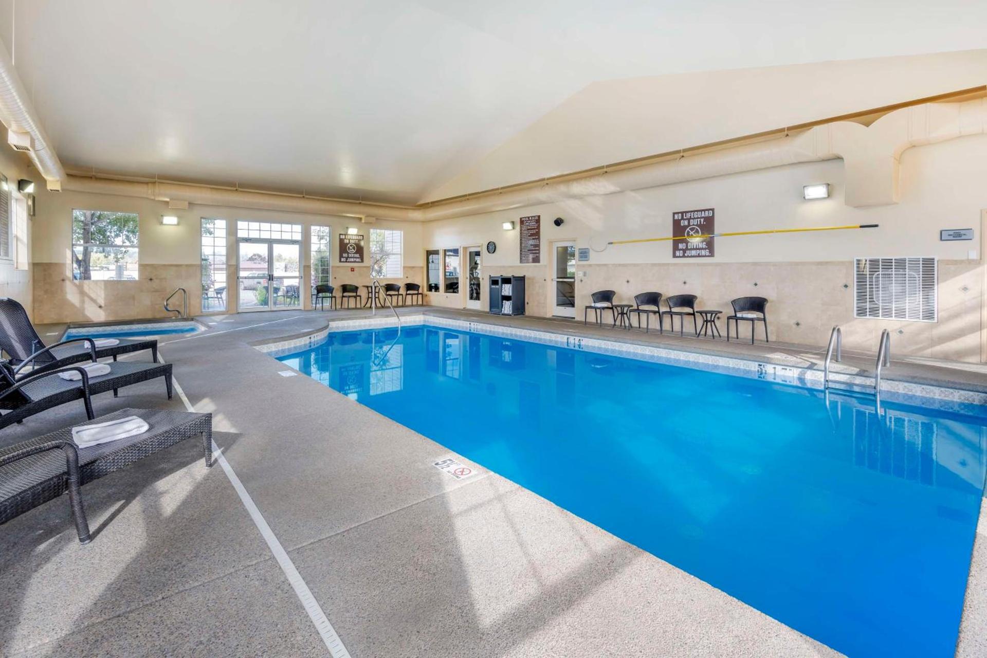 Best Western Plus Kalispell/Glacier Park West Hotel & Suites photo 5