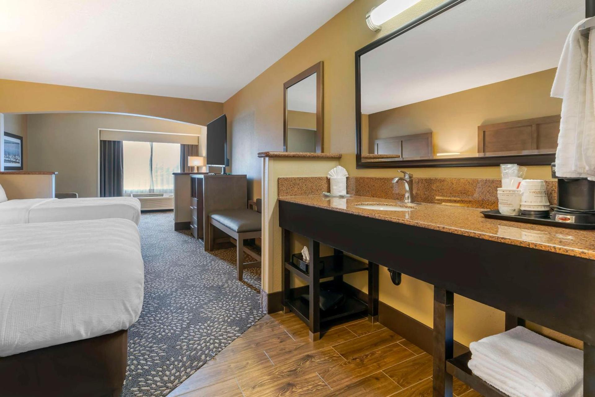 Best Western Columbia River Waterfront Hotel Astoria photo 22