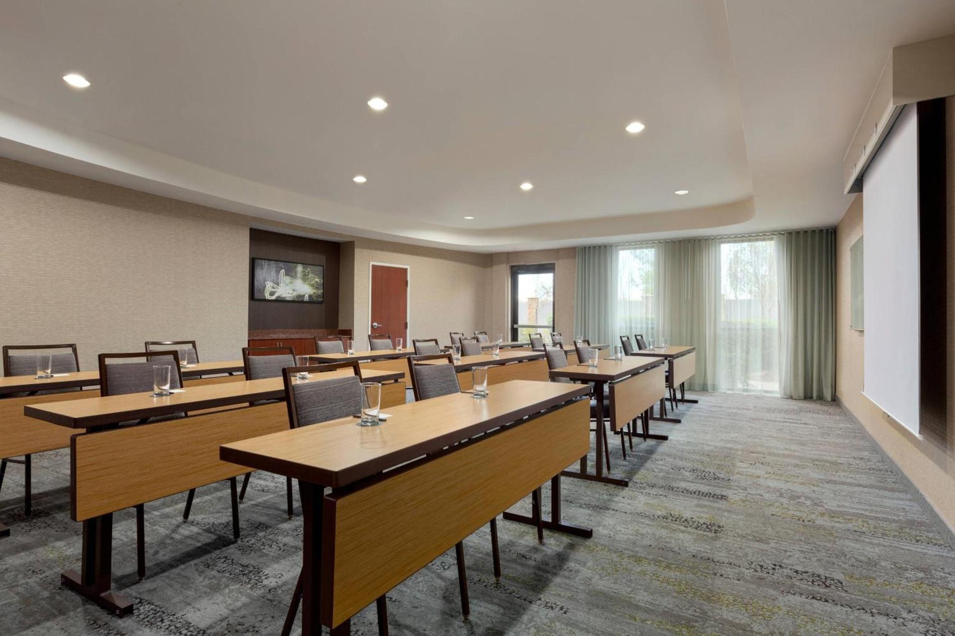 Courtyard by Marriott Roseville Galleria Mall/Creekside Ridge Drive photo 64