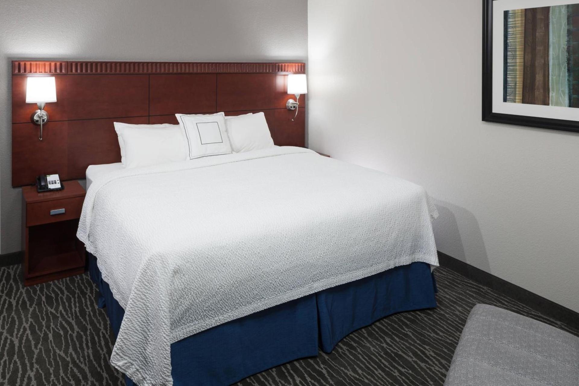 Courtyard by Marriott Waco photo 8
