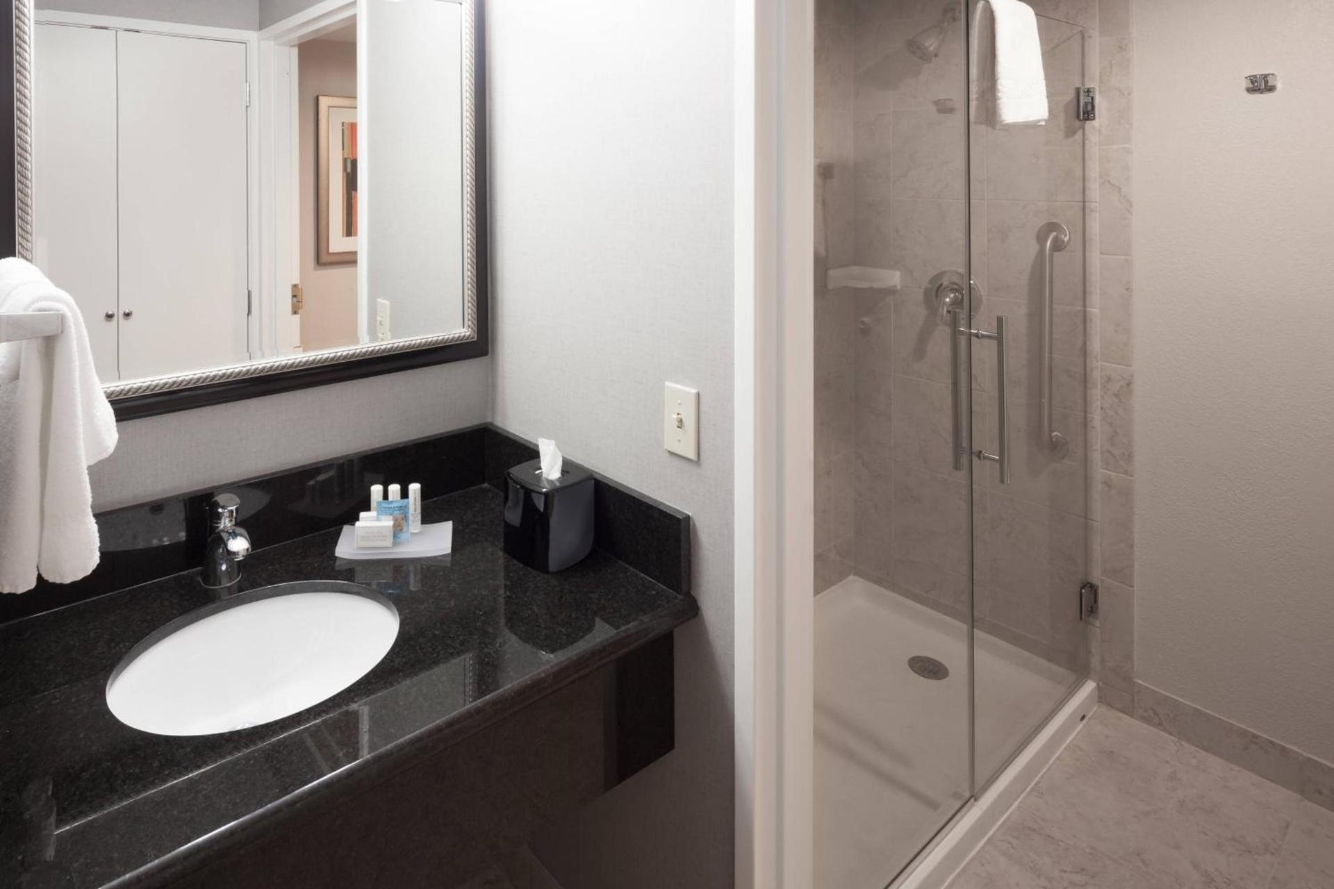 Courtyard by Marriott Waco photo 16
