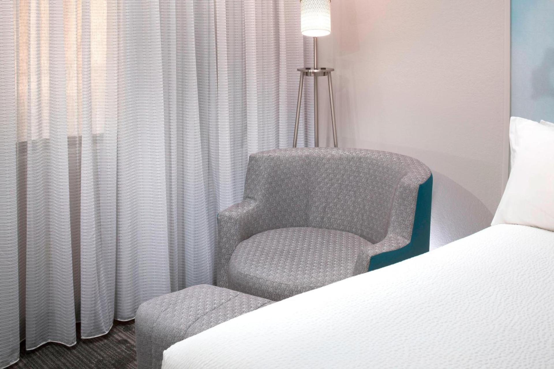 Courtyard by Marriott Pensacola photo 12