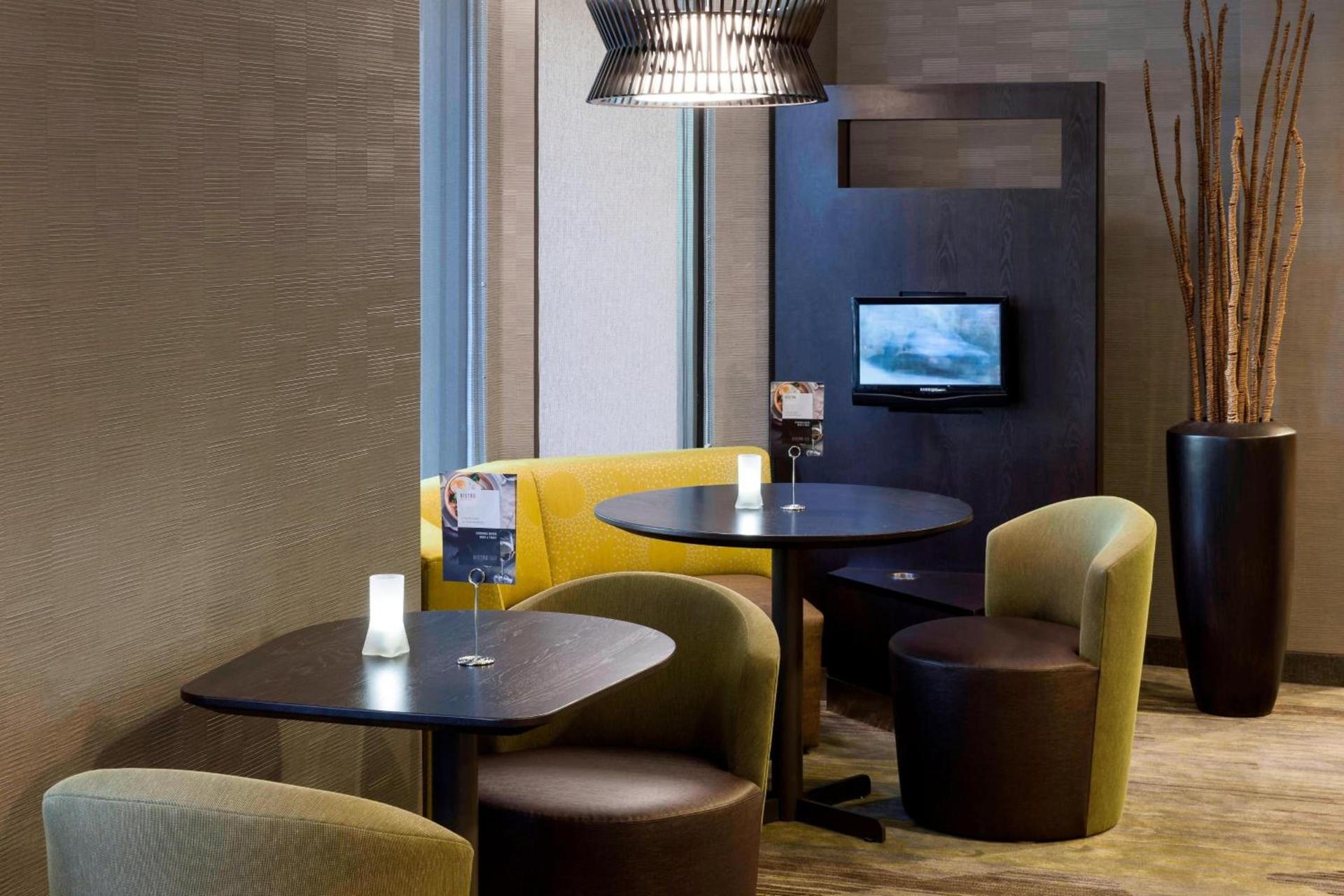 Courtyard by Marriott Pensacola photo 23