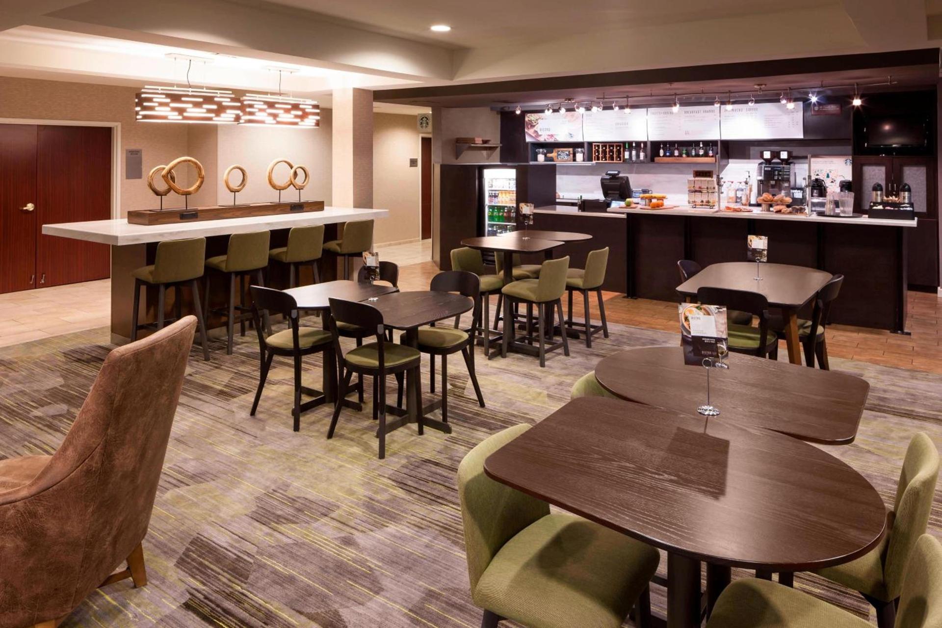Courtyard by Marriott Pensacola photo 2