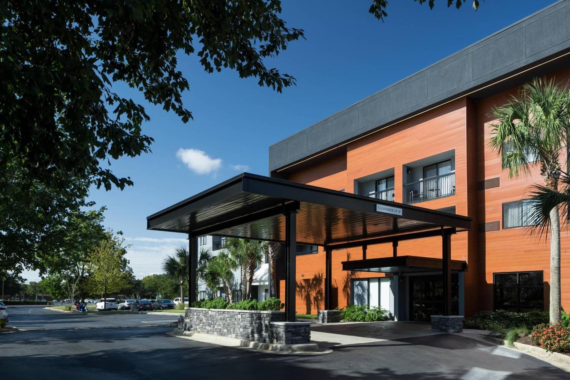 Courtyard by Marriott Pensacola photo 4