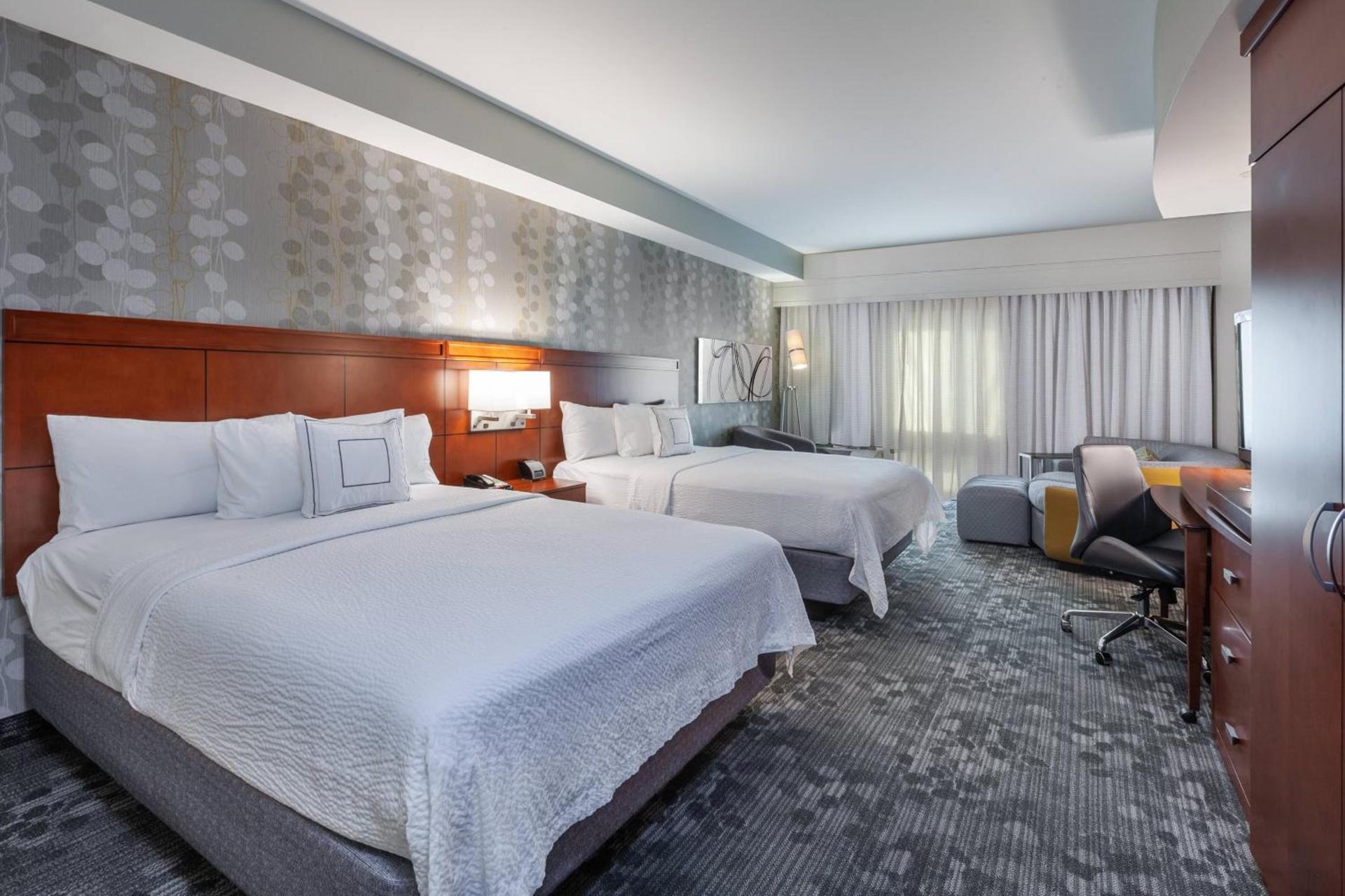 Courtyard by Marriott Tulsa Woodland Hills photo 3