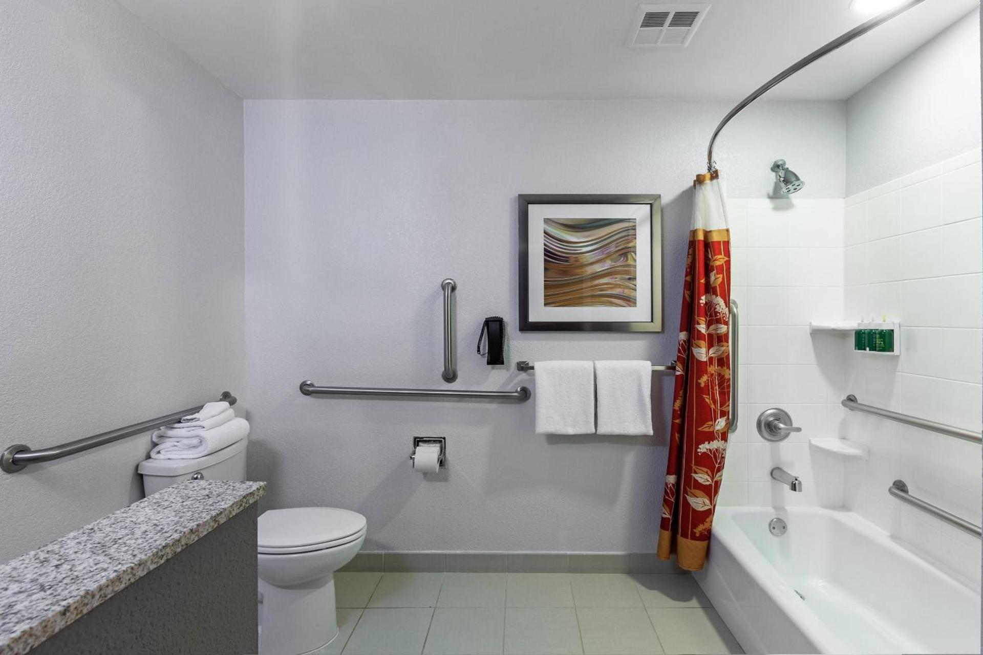 Courtyard by Marriott Tulsa Woodland Hills photo 7