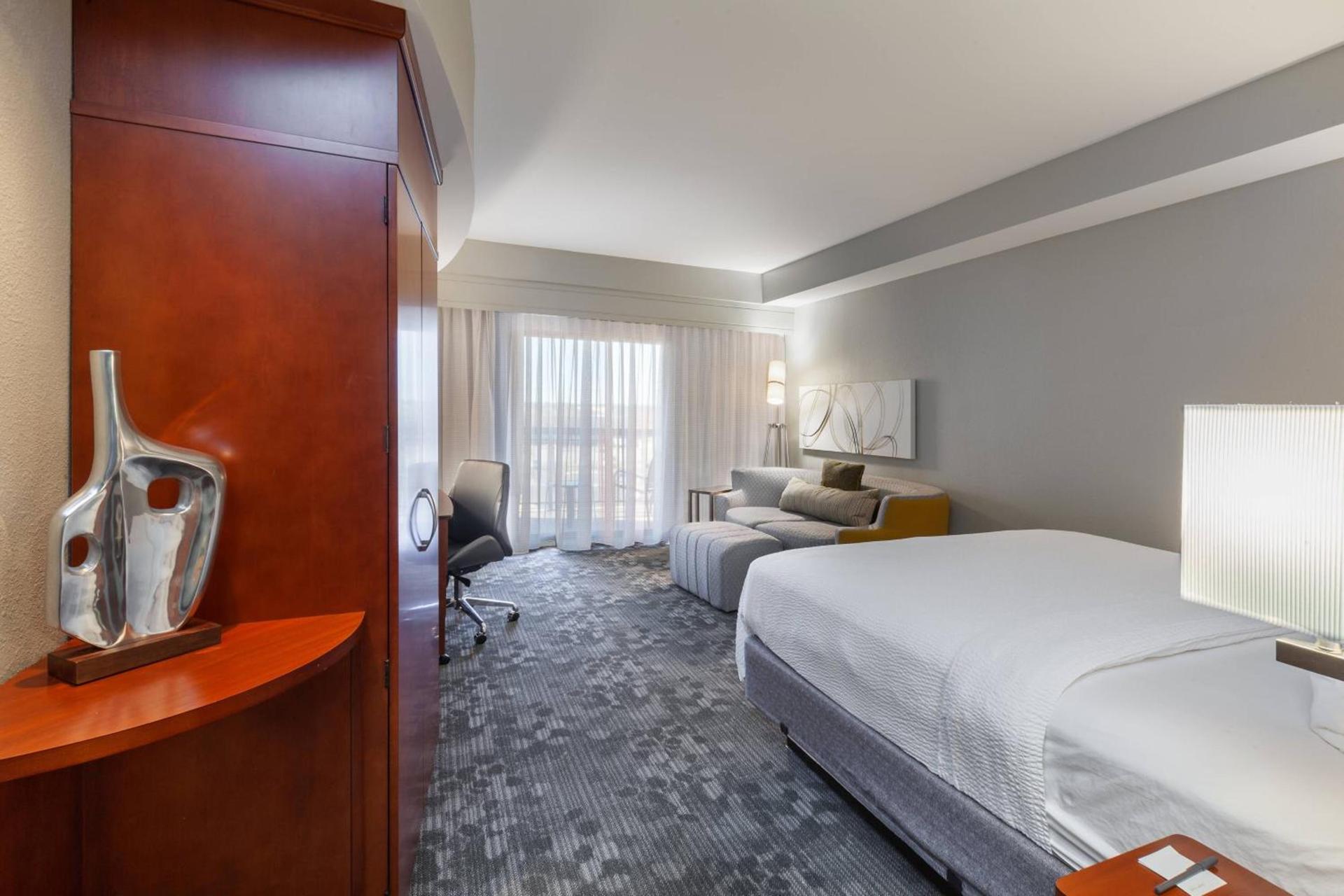 Courtyard by Marriott Tulsa Woodland Hills photo 29