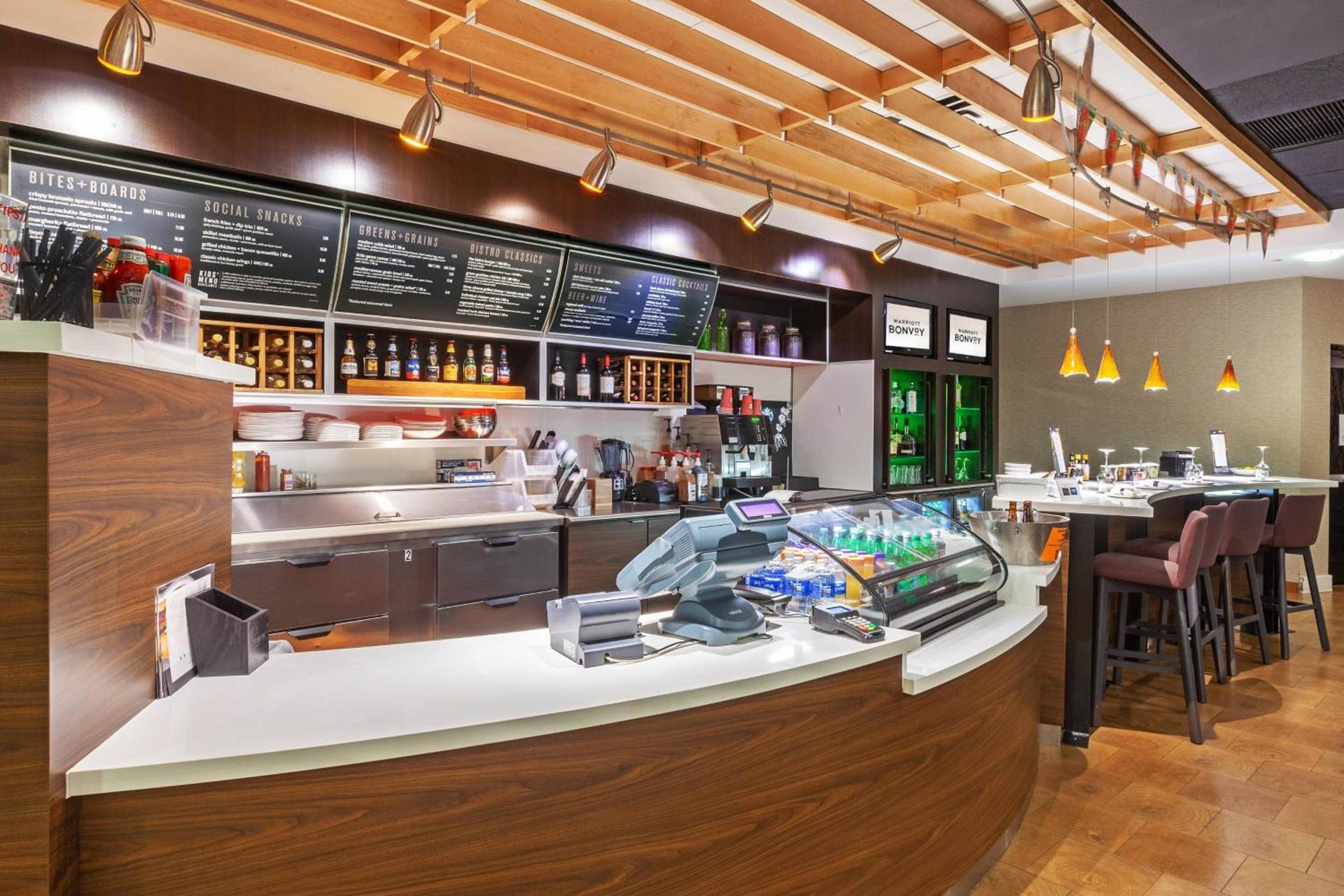 Courtyard by Marriott Tulsa Woodland Hills photo 35