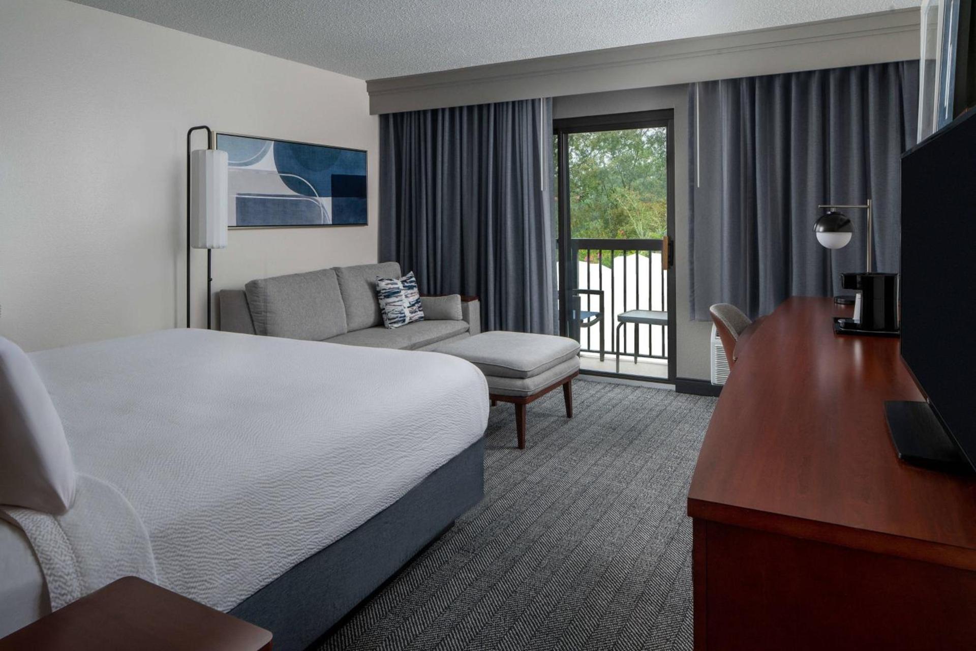 Courtyard by Marriott Covington / Mandeville photo 4