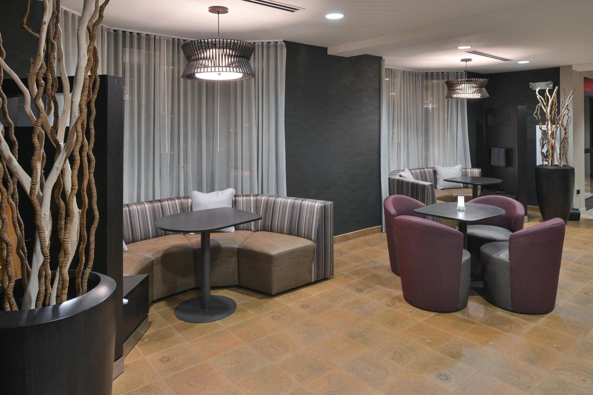 Courtyard by Marriott Charlotte Matthews photo 40