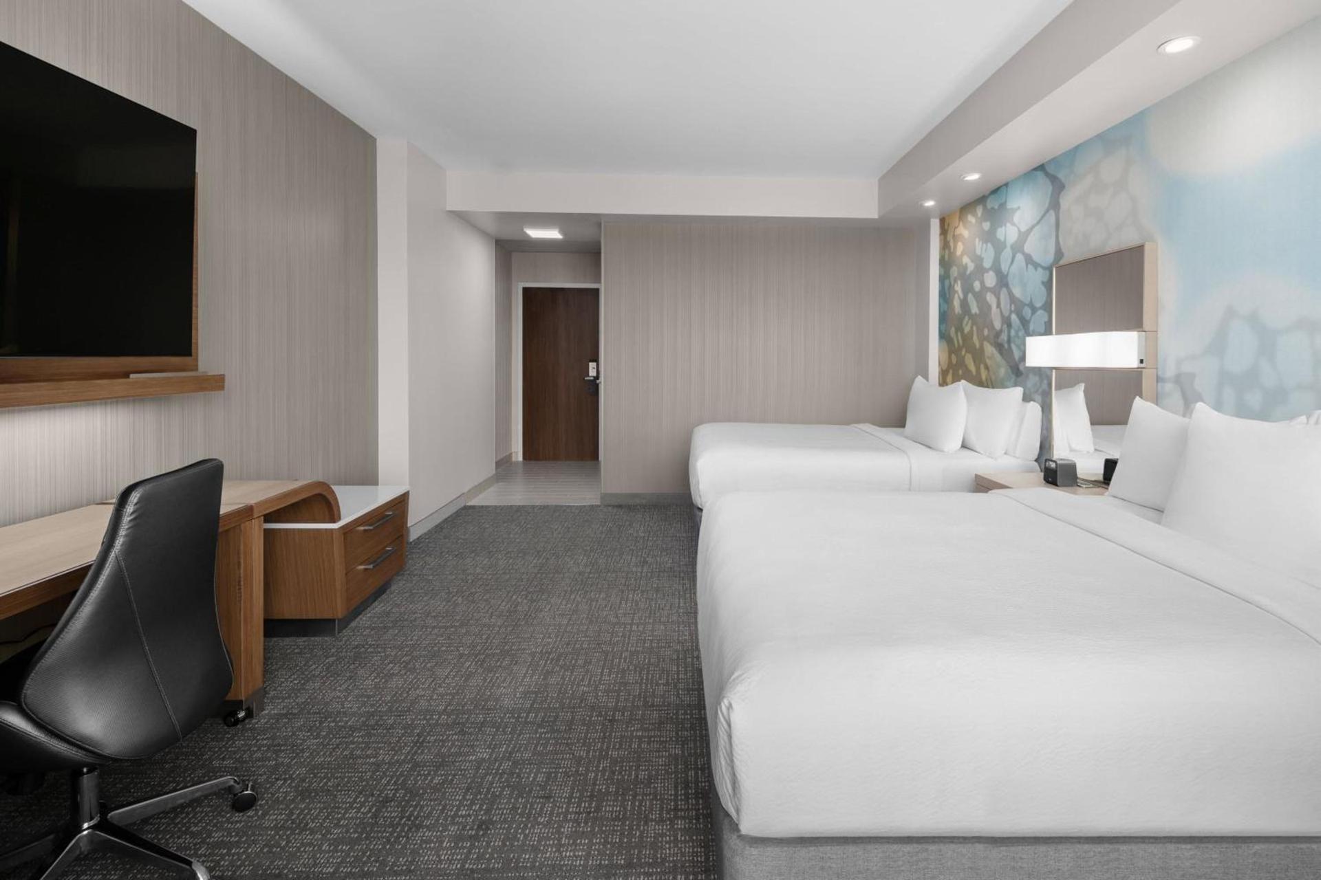 Courtyard by Marriott Clearwater Beach photo 18