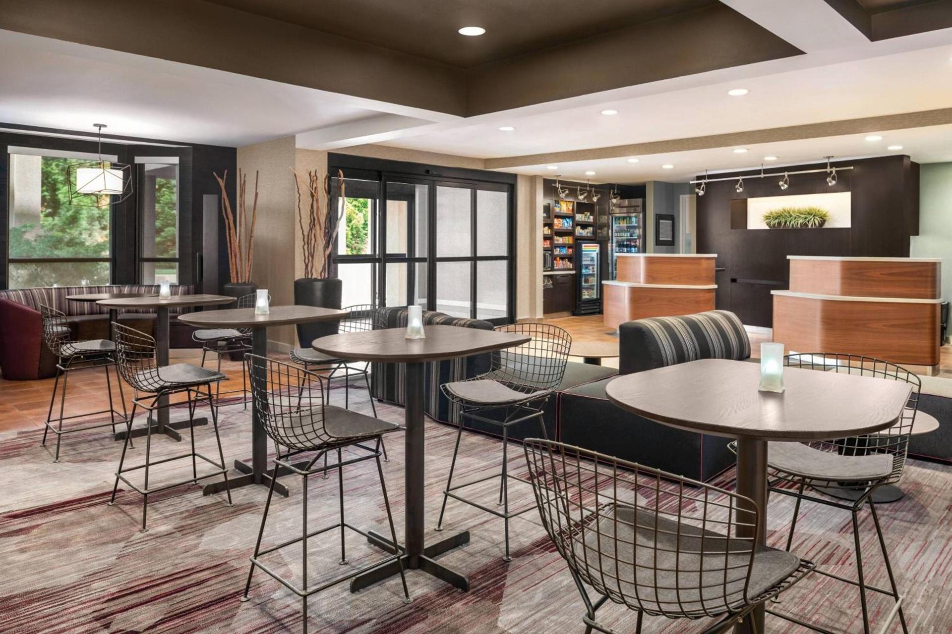 Courtyard by Marriott Dayton North photo 3