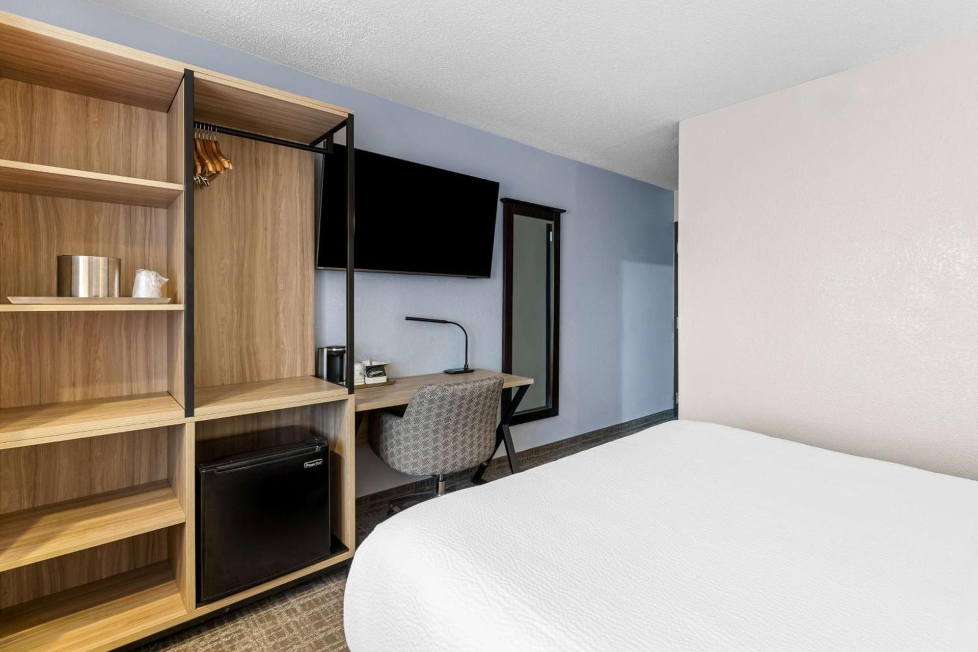 Best Western Buffalo Inn & Suites photo 36
