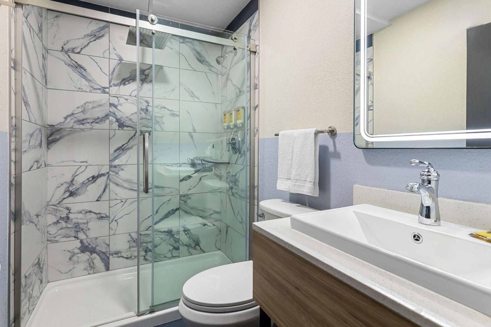 Best Western Buffalo Inn & Suites photo 37