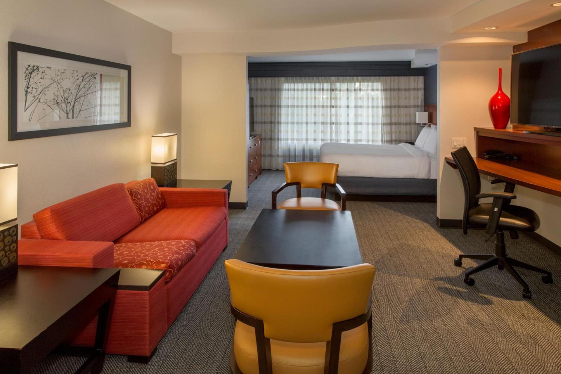Courtyard by Marriott Buffalo Amherst/University photo 20