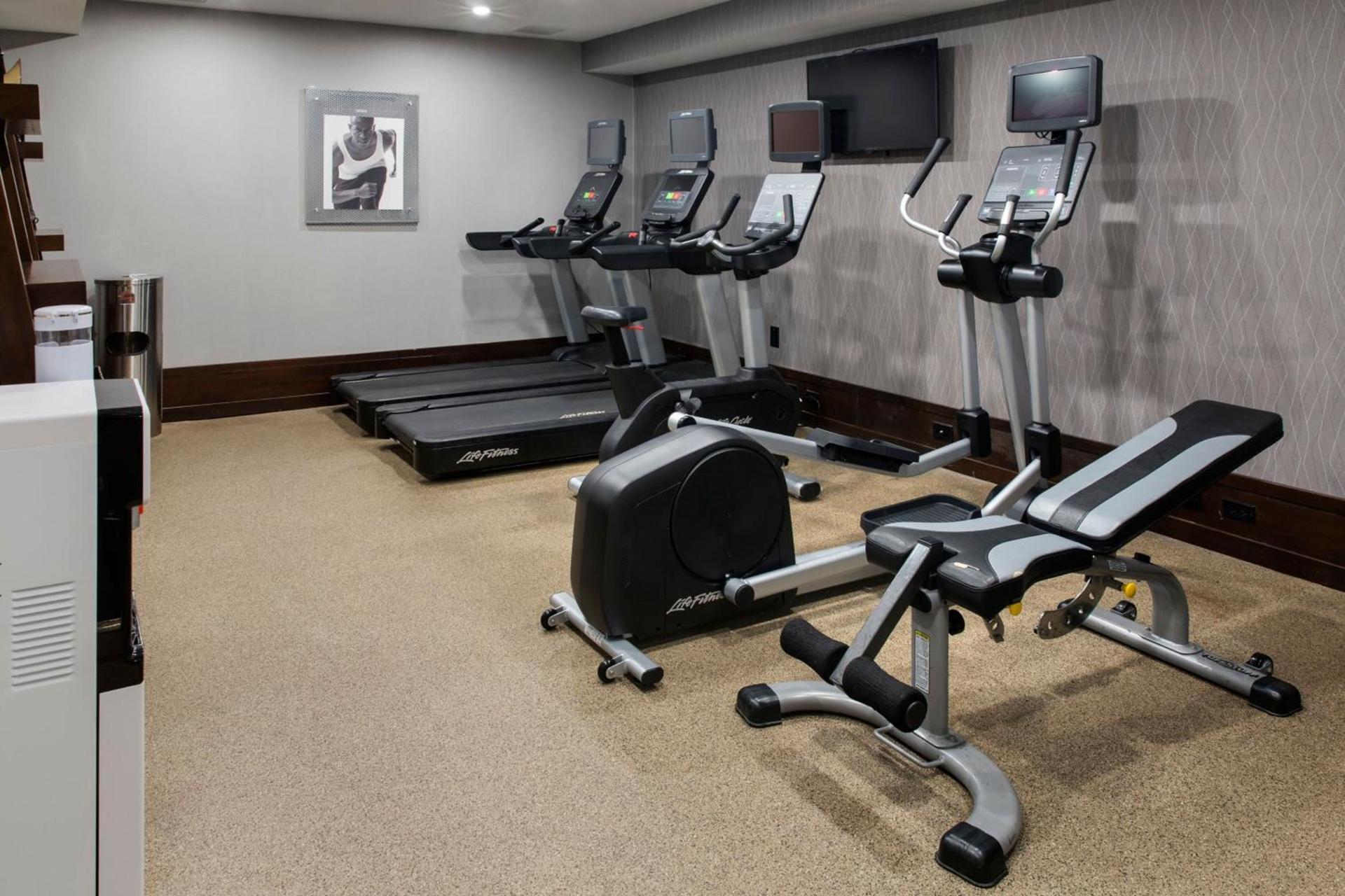 Courtyard by Marriott Buffalo Amherst/University photo 32