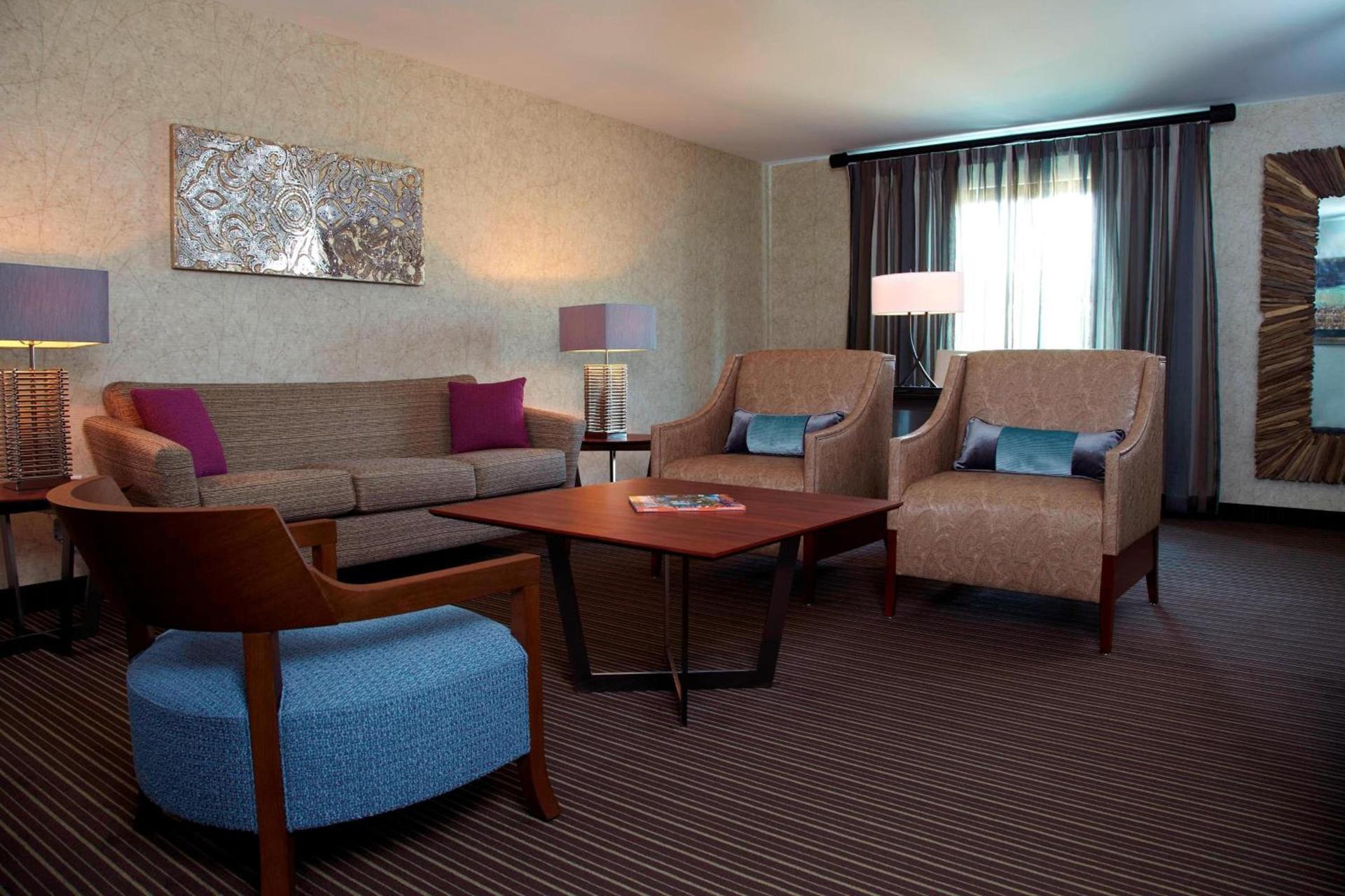Courtyard by Marriott Buffalo Amherst/University photo 22