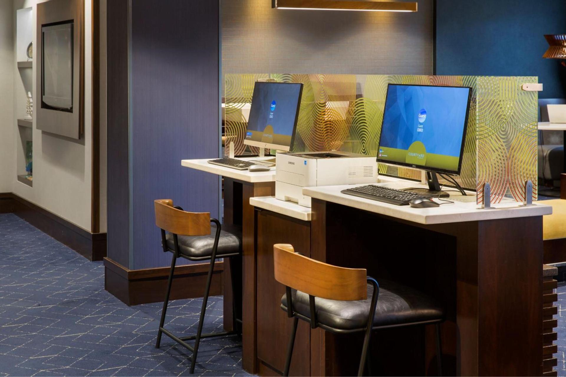 Courtyard by Marriott Buffalo Amherst/University photo 23