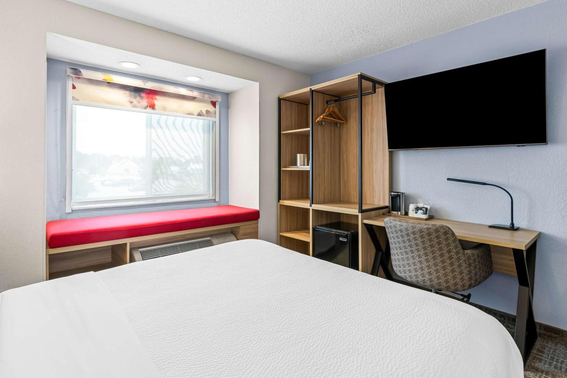 Best Western Buffalo Inn & Suites photo 35