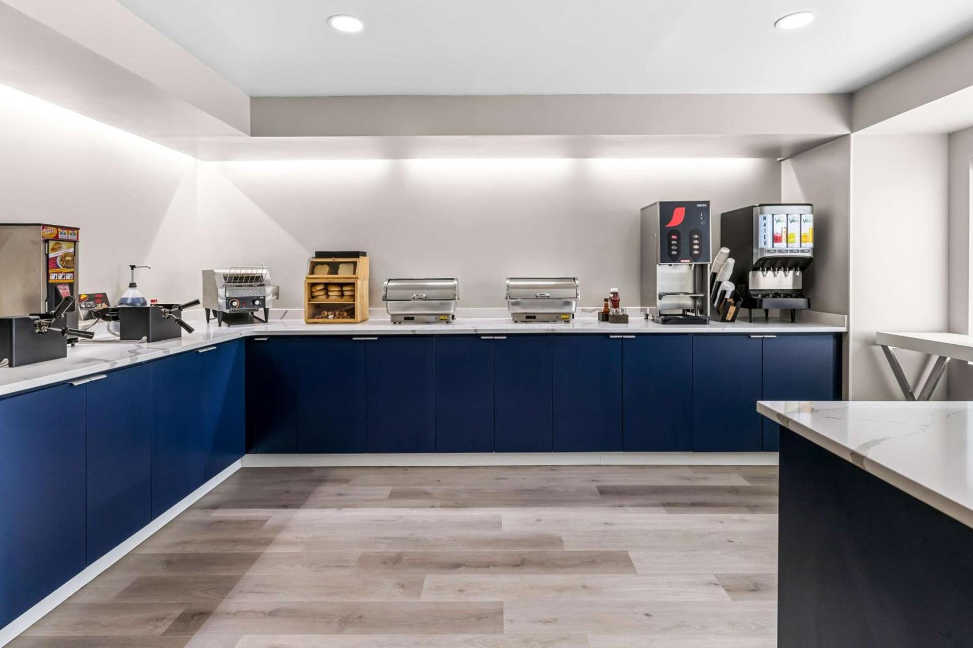Best Western Buffalo Inn & Suites photo 19