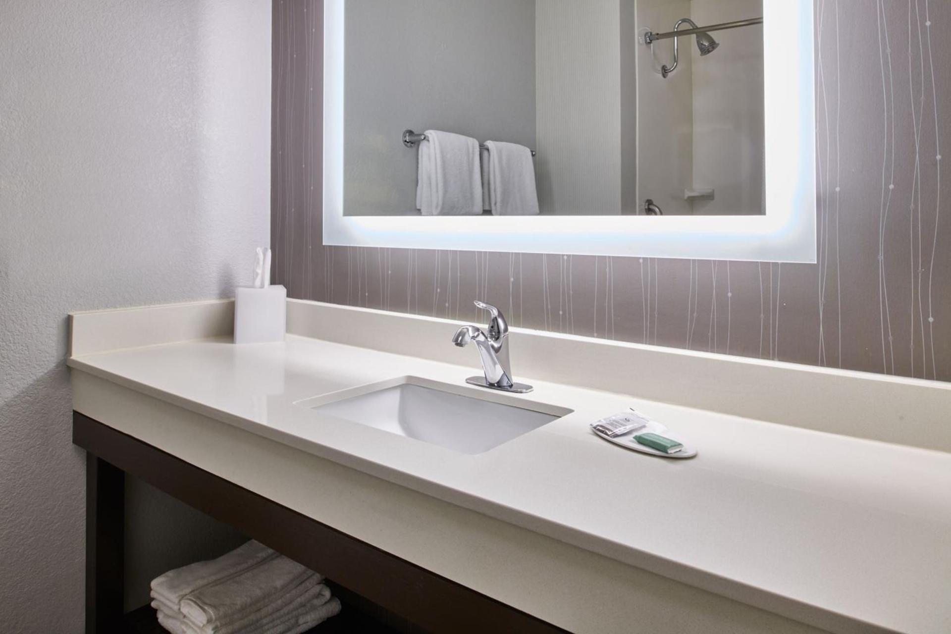 Courtyard by Marriott Columbus Downtown photo 18