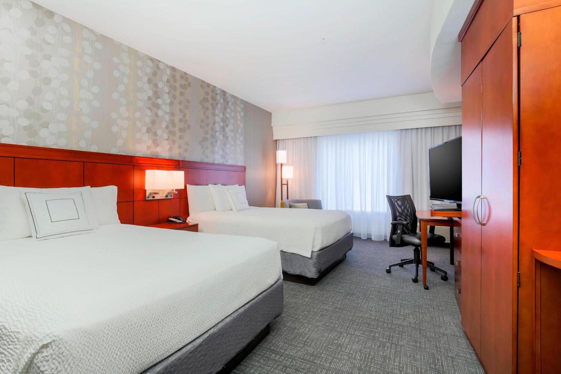 Courtyard by Marriott Dallas Arlington South photo 4