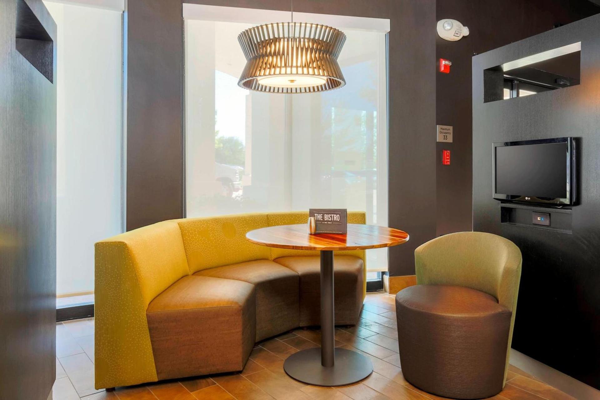 Courtyard by Marriott Dallas Arlington South photo 24