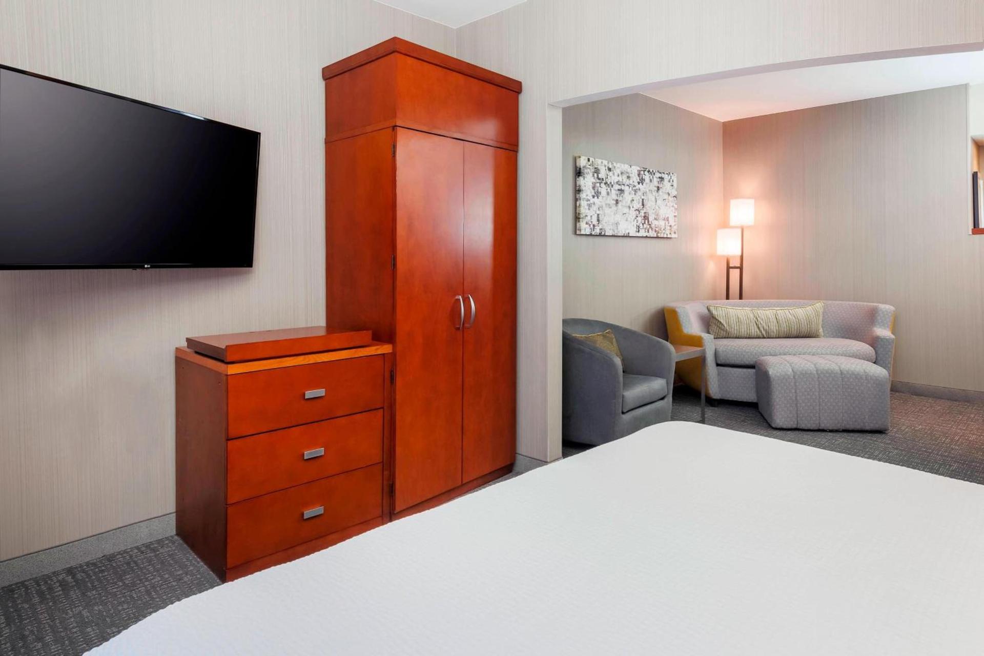 Courtyard by Marriott Dallas Arlington South photo 18