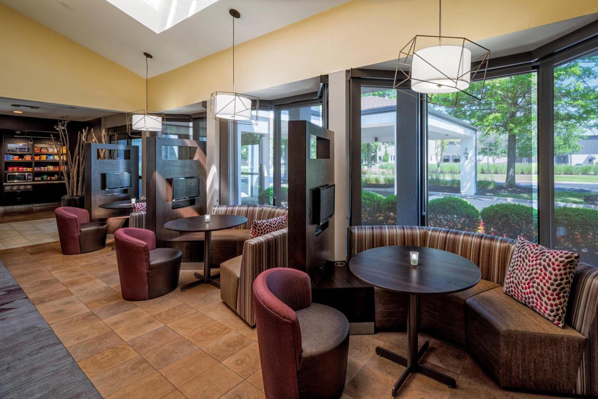 Courtyard Cincinnati Blue Ash photo 15