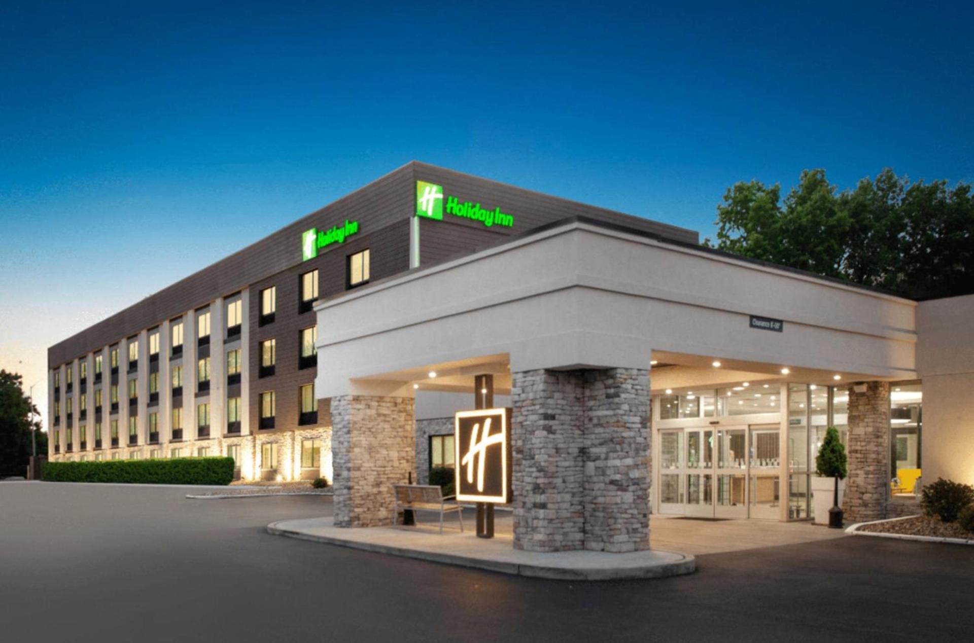 Holiday Inn Cleveland-Mayfield by IHG photo 1