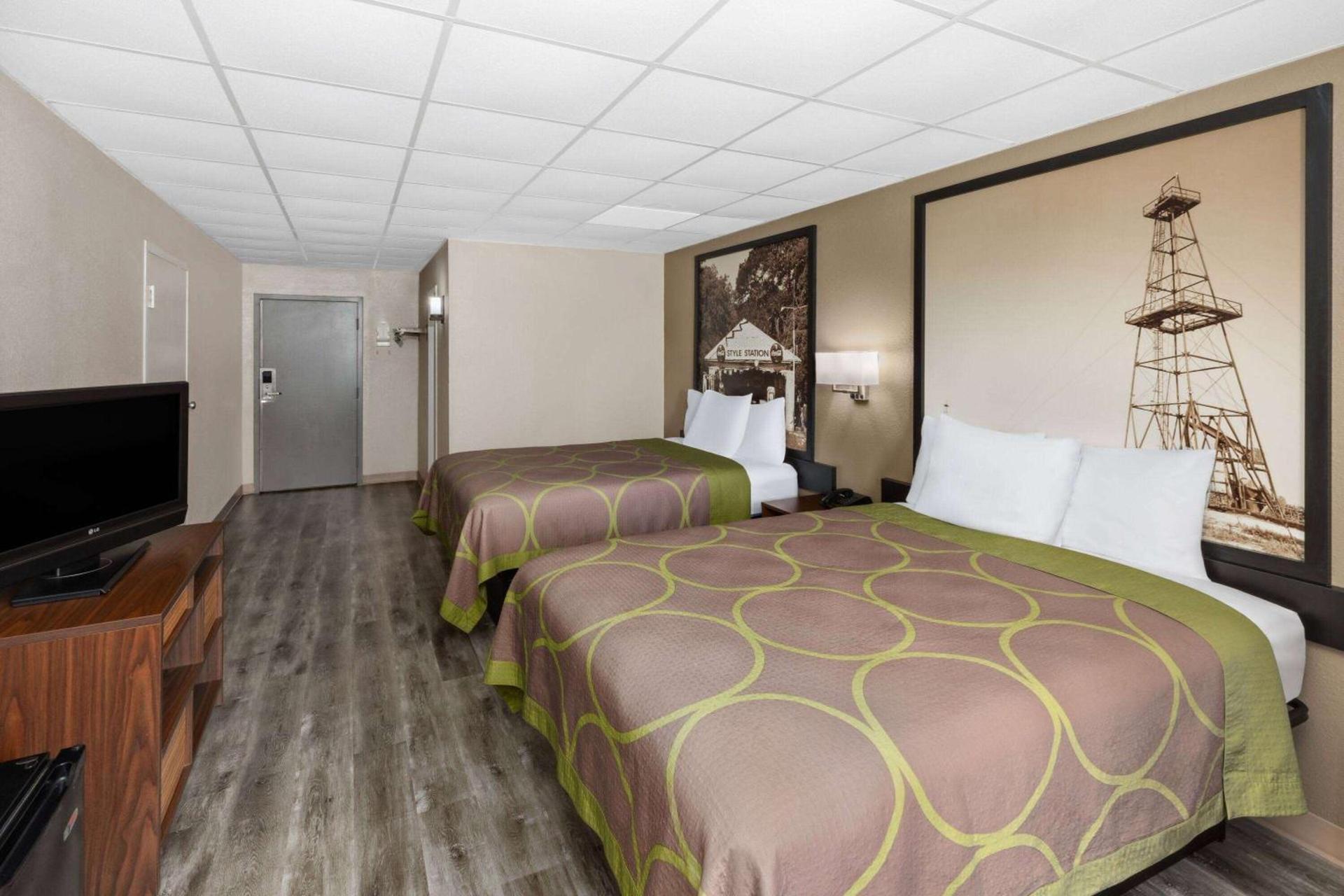 Super 8 by Wyndham Buffalo photo 16